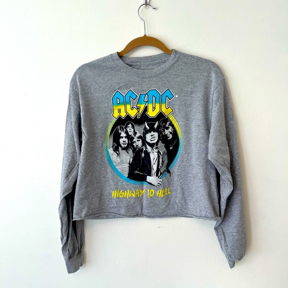 AC/DC Long sleeve crop graphic T-shirt